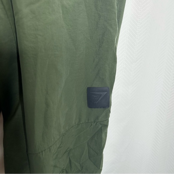 Gymshark green cargo pants - Picture 2 of 8